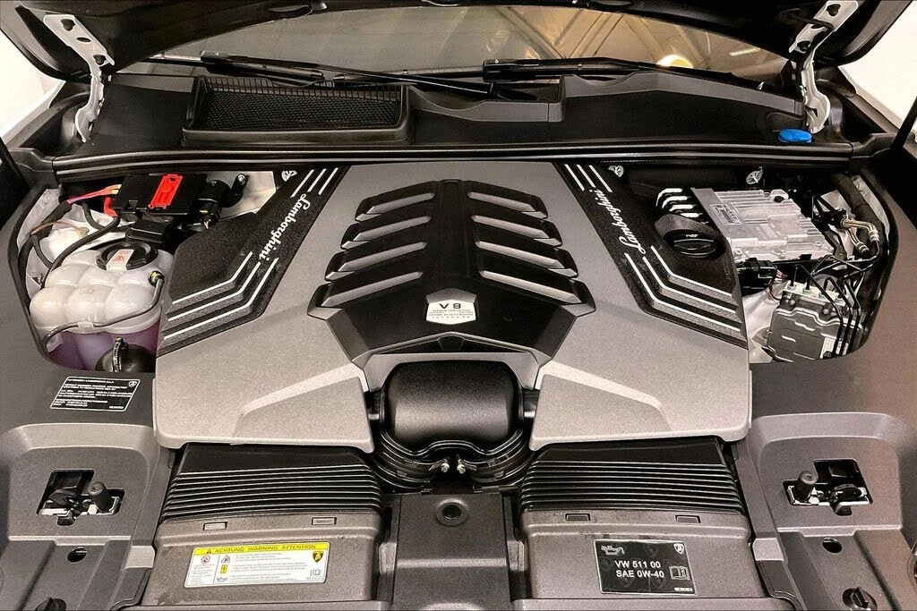 2024 Lamborghini Urus Performante - Image 15 of 31