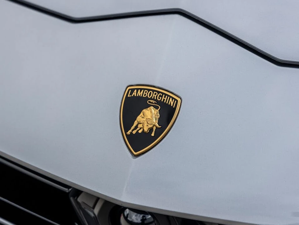 2024 Lamborghini Urus Performante - Image 22 of 31