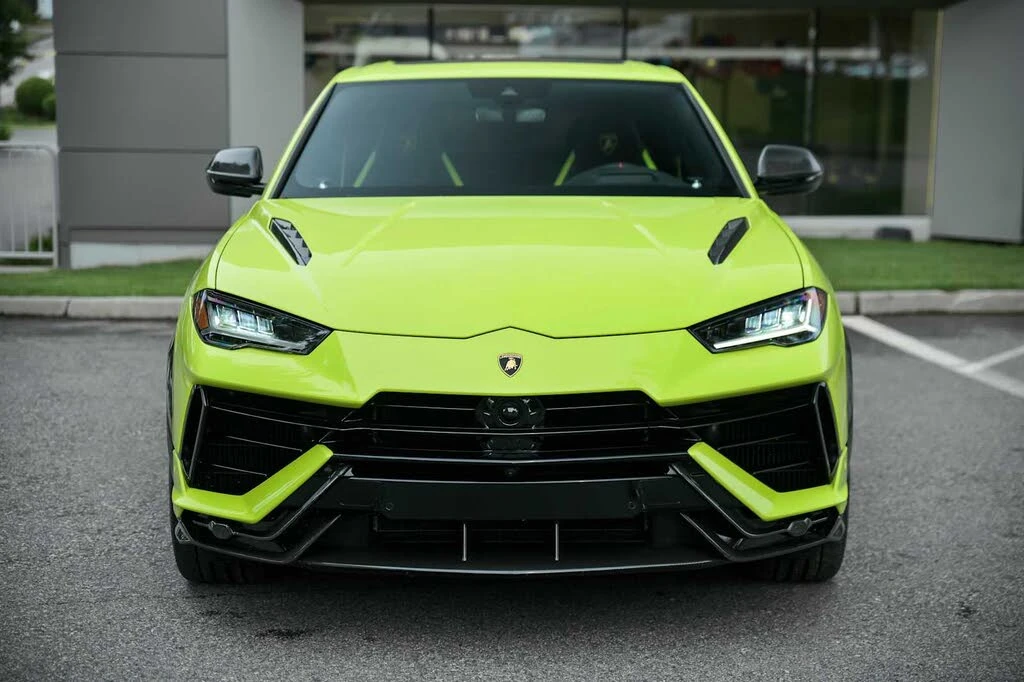 2024 Lamborghini Urus Performante - Image 2 of 31