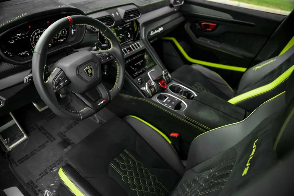 2024 Lamborghini Urus Performante - Image 5 of 31