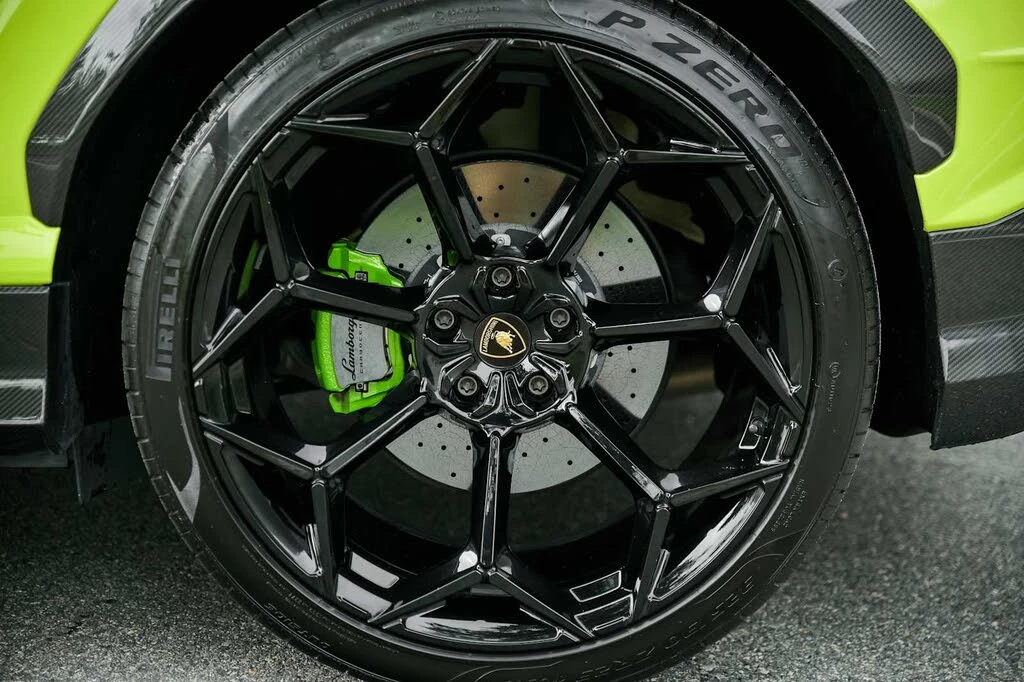 2024 Lamborghini Urus Performante - Image 29 of 31