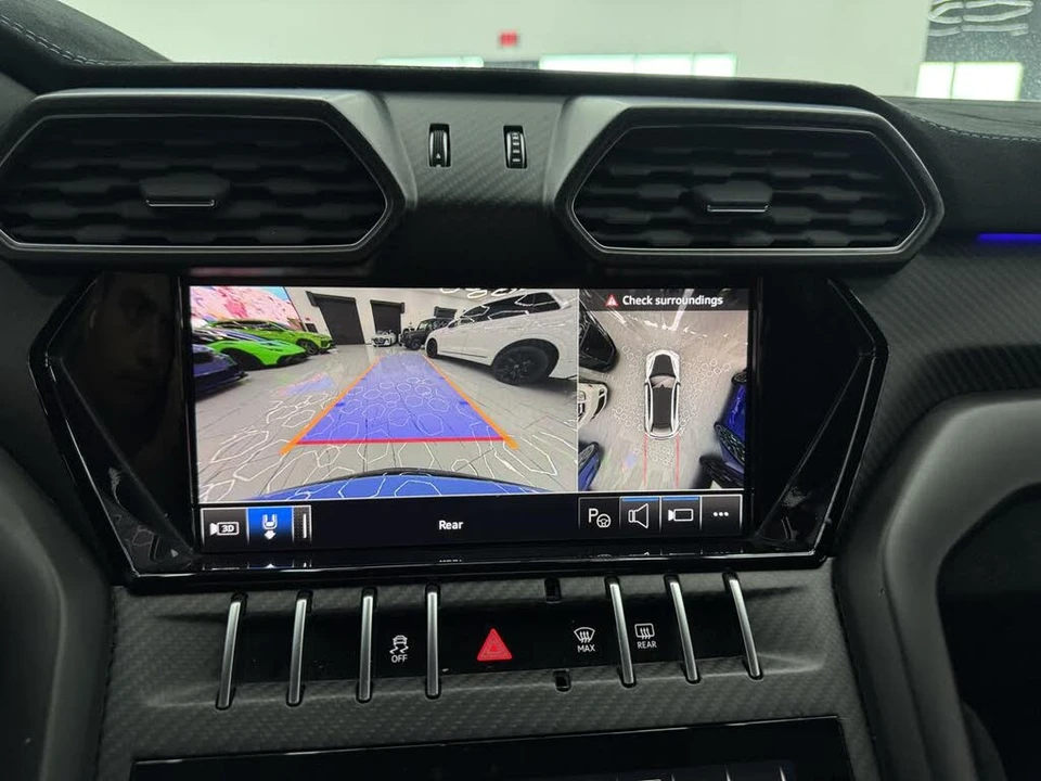 2024 Lamborghini Urus Performante - Image 30 of 31
