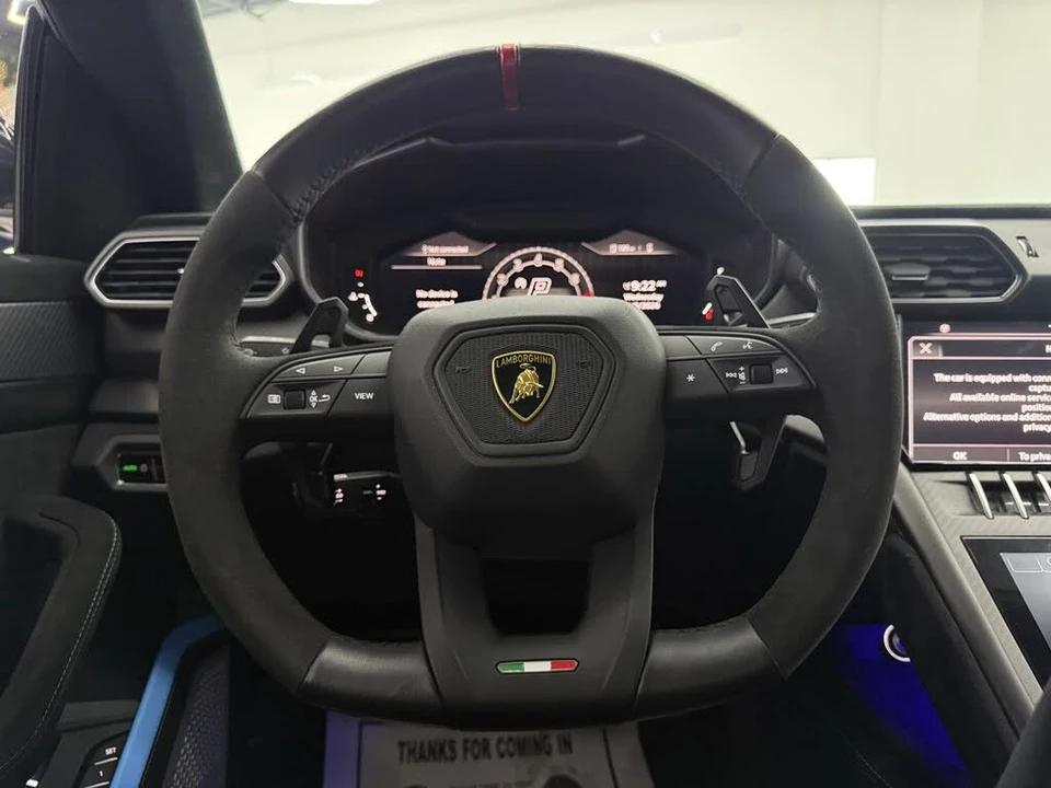 2024 Lamborghini Urus Performante - Image 28 of 31