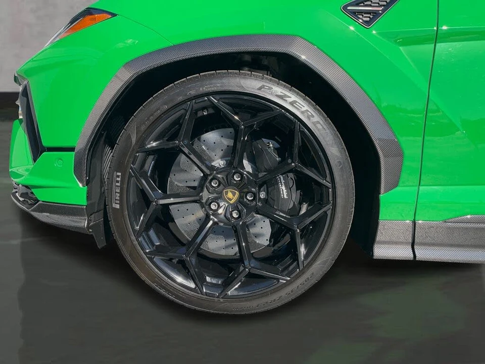 2024 Lamborghini Urus Performante - Image 24 of 24