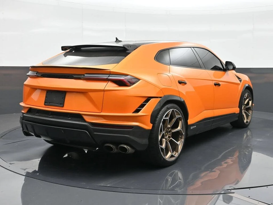 2024 Lamborghini Urus Performante - Image 5 of 7