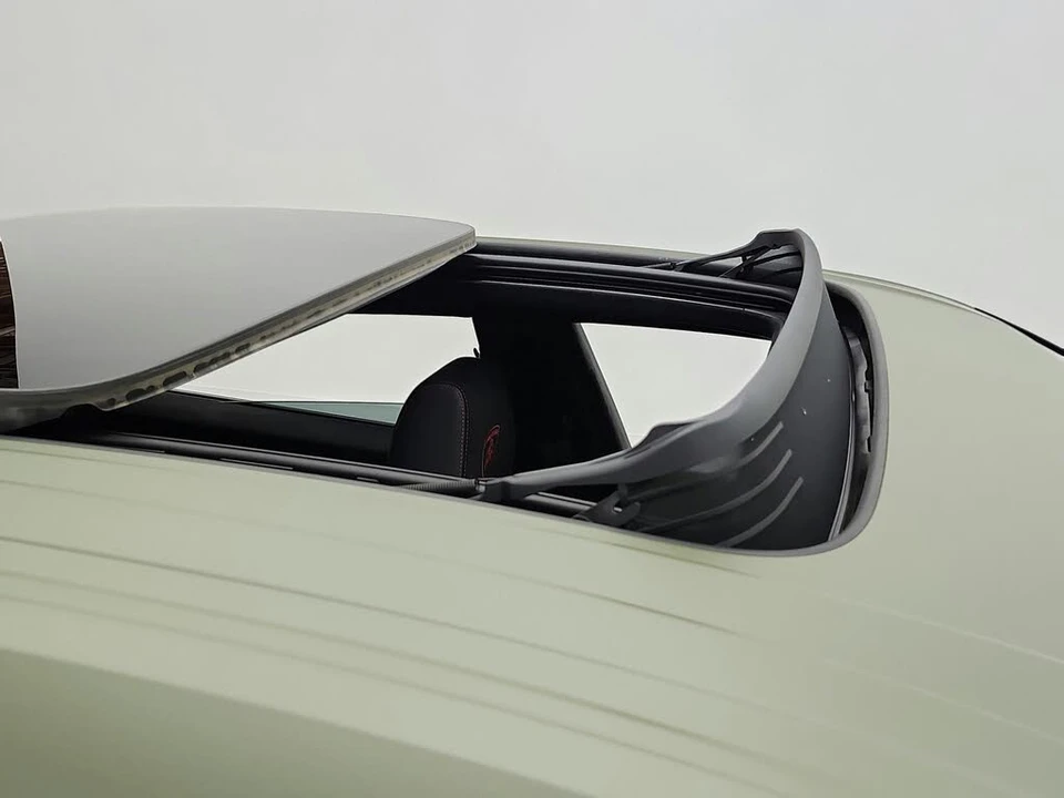 2024 Lamborghini Urus Performante - Image 19 of 29