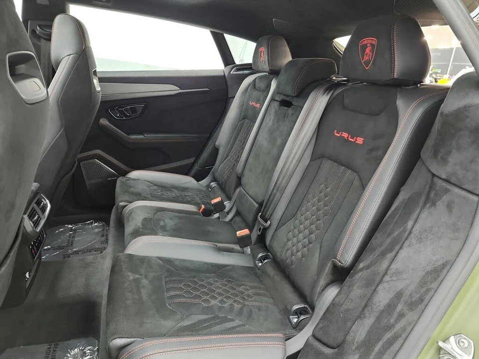 2024 Lamborghini Urus Performante - Image 15 of 29