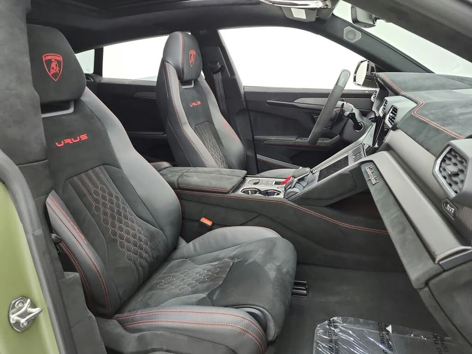 2024 Lamborghini Urus Performante - Image 20 of 29