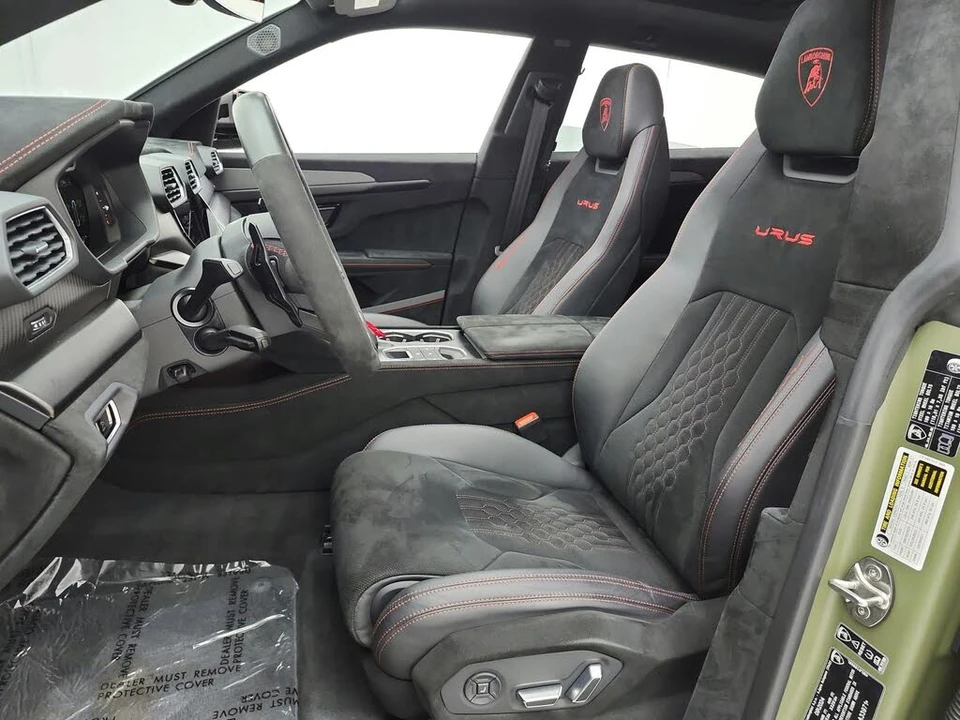 2024 Lamborghini Urus Performante - Image 13 of 29