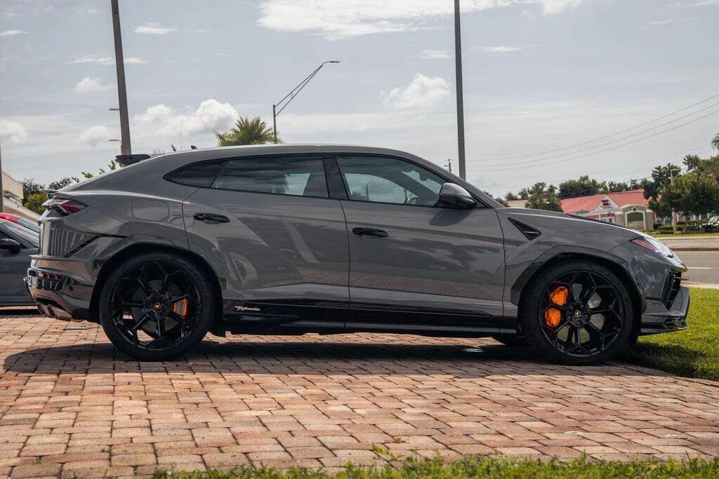 2024 Lamborghini Urus Performante - Image 7 of 31