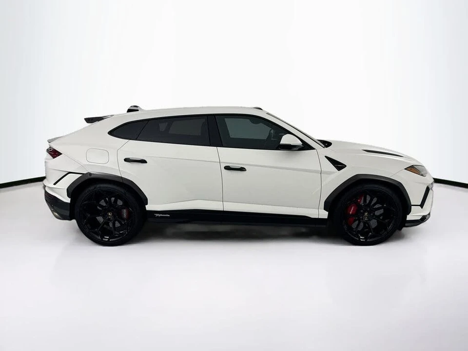 2024 Lamborghini Urus Performante - Image 4 of 31