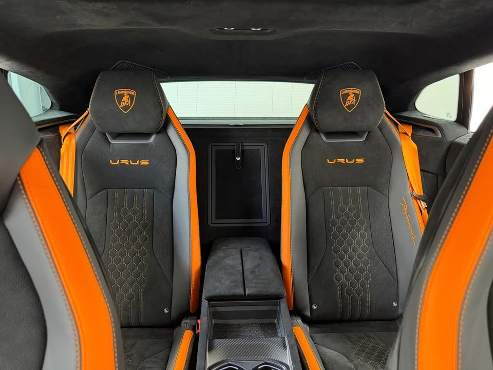 2024 Lamborghini Urus Performante - Image 27 of 31