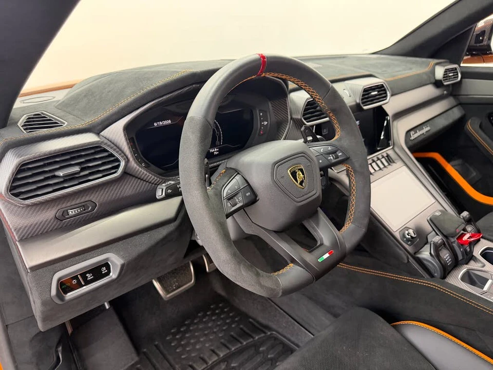 2024 Lamborghini Urus Performante - Image 12 of 31