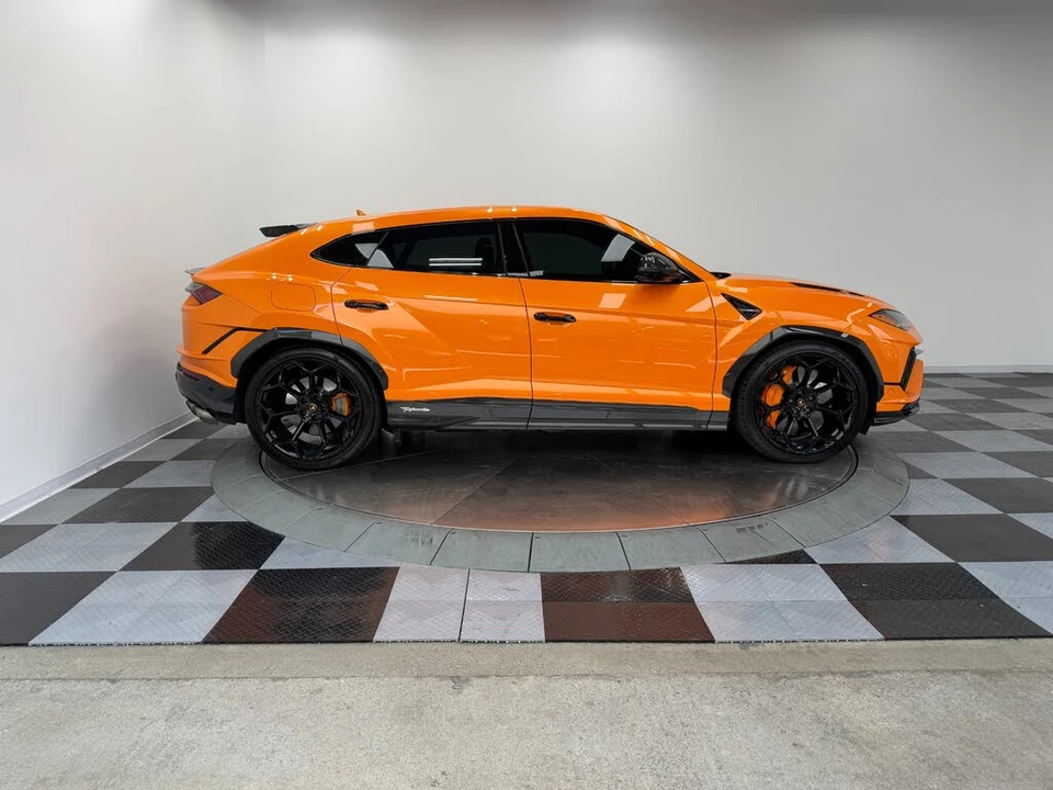 2024 Lamborghini Urus Performante - Image 31 of 31