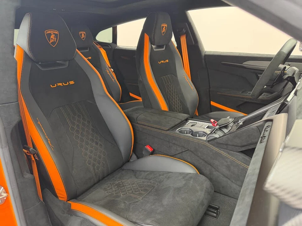 2024 Lamborghini Urus Performante - Image 22 of 31
