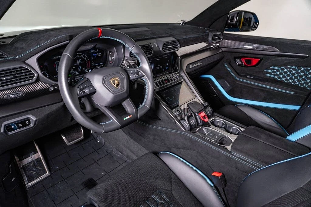 2024 Lamborghini Urus Performante - Image 25 of 31