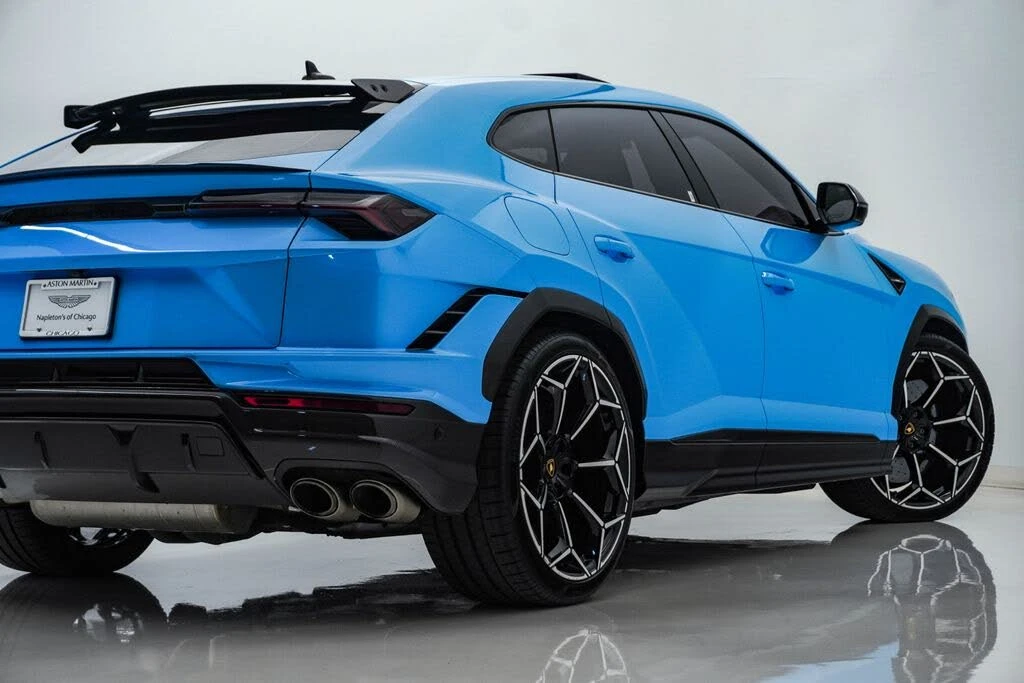 2024 Lamborghini Urus Performante - Image 11 of 31