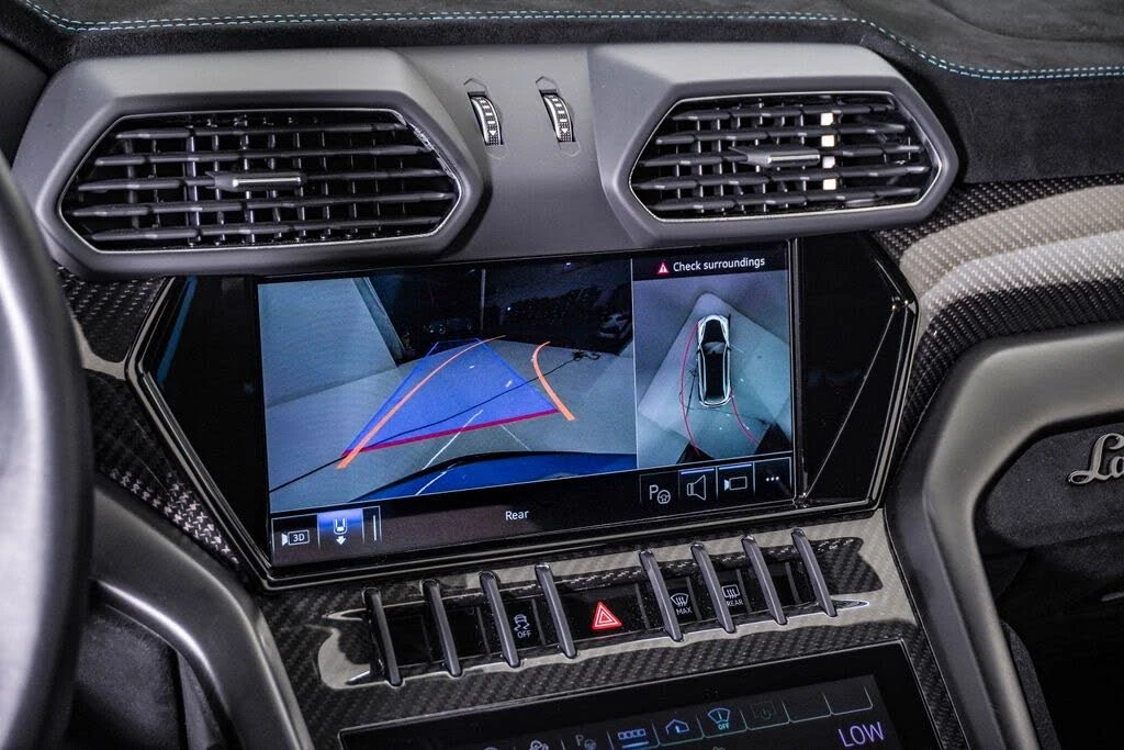 2024 Lamborghini Urus Performante - Image 29 of 31