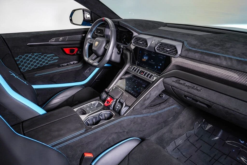 2024 Lamborghini Urus Performante - Image 18 of 31