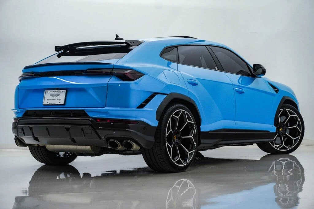 2024 Lamborghini Urus Performante - Image 10 of 31