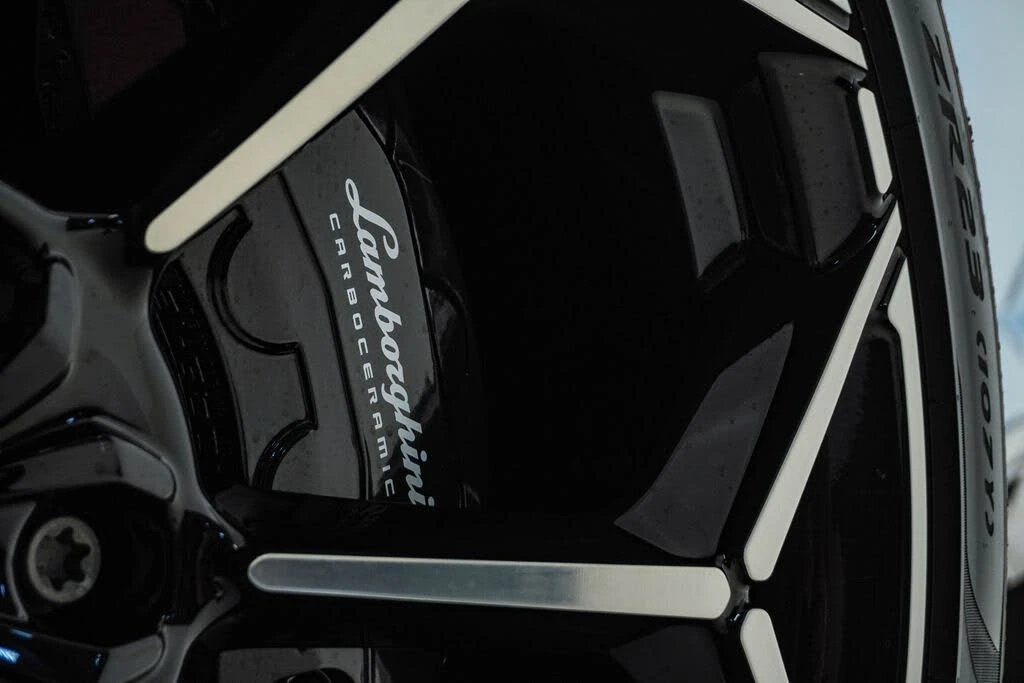 2024 Lamborghini Urus Performante - Image 6 of 31