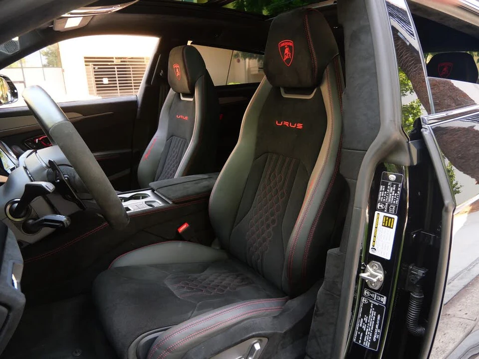 2024 Lamborghini Urus Performante - Image 14 of 31