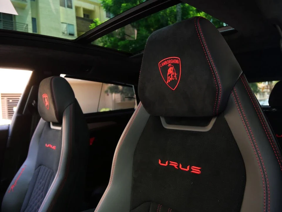 2024 Lamborghini Urus Performante - Image 15 of 31