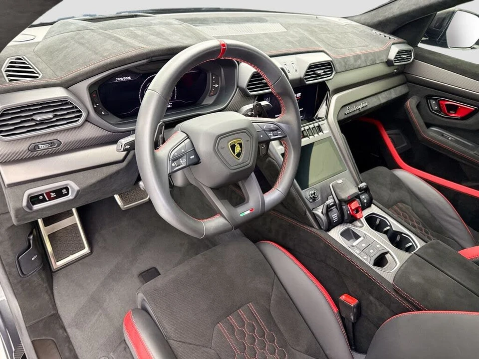2024 Lamborghini Urus Performante - Image 9 of 31