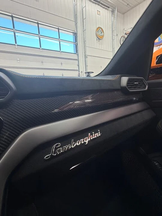 2024 Lamborghini Urus Performante - Image 20 of 31