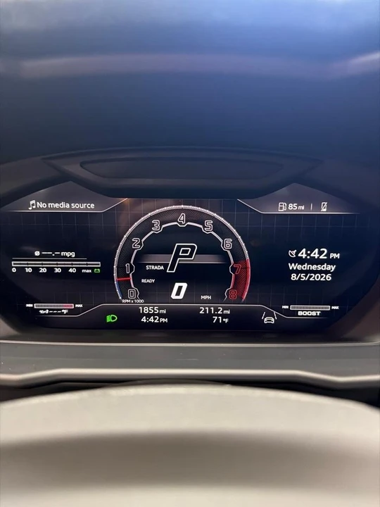 2024 Lamborghini Urus Performante - Image 9 of 31