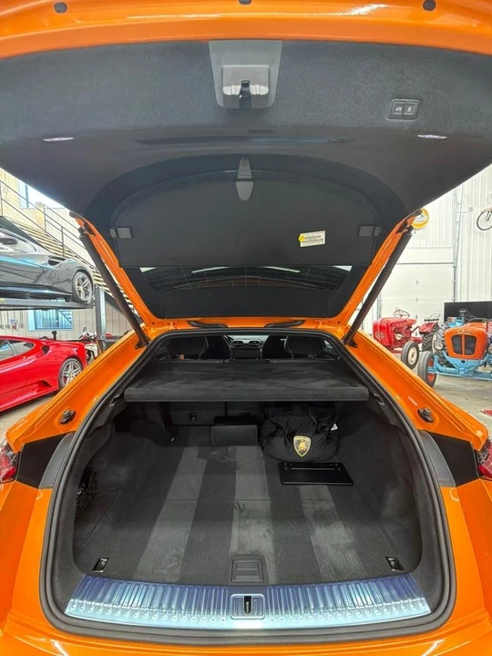 2024 Lamborghini Urus Performante - Image 25 of 31