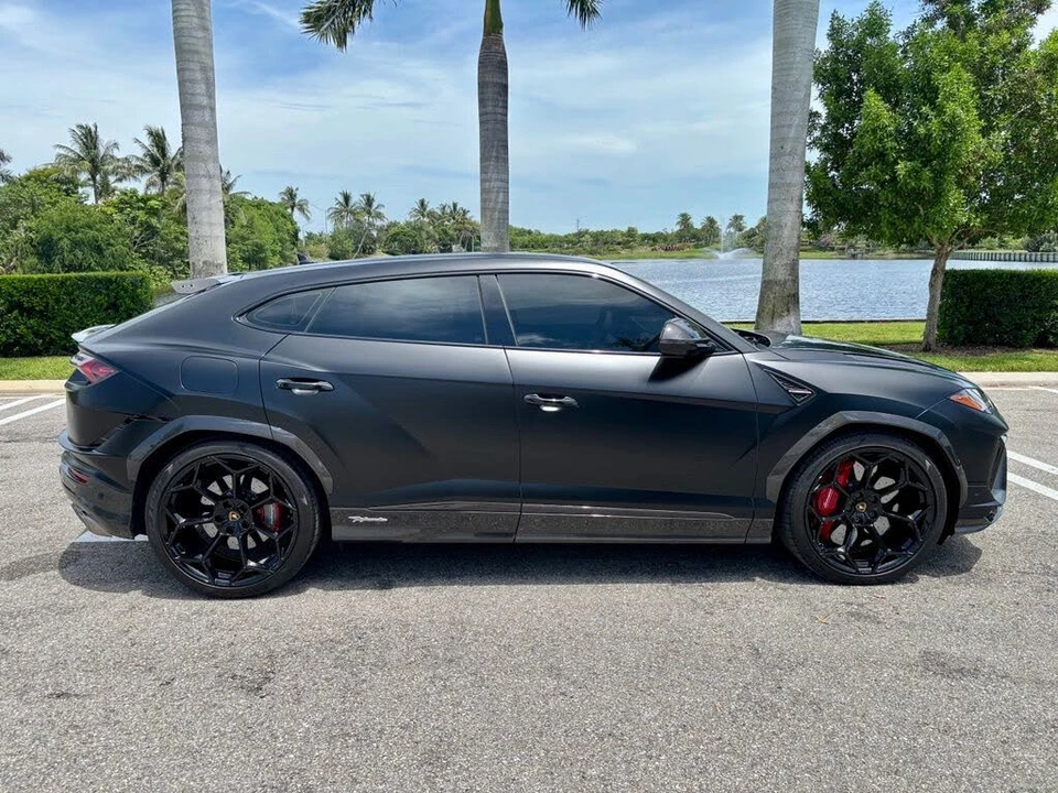 2024 Lamborghini Urus Performante - Image 5 of 31