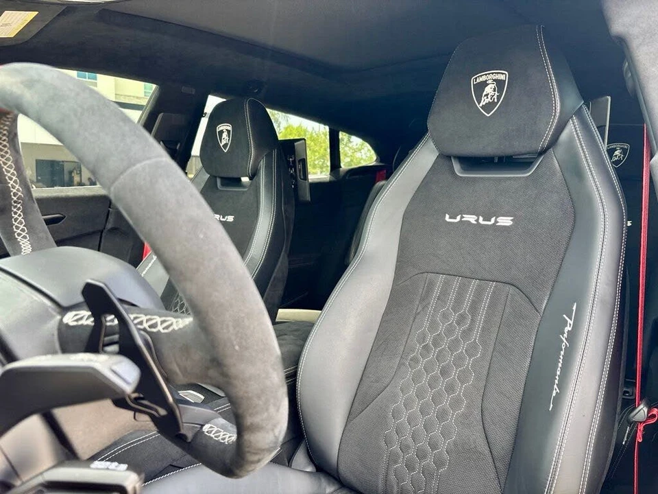2024 Lamborghini Urus Performante - Image 19 of 31