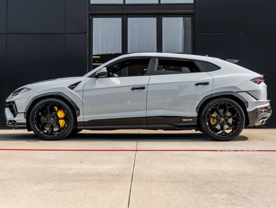 2024 Lamborghini Urus Performante - Image 8 of 31