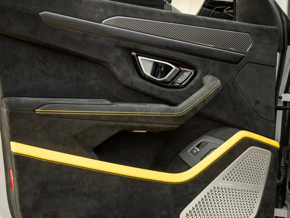 2024 Lamborghini Urus Performante - Image 24 of 31