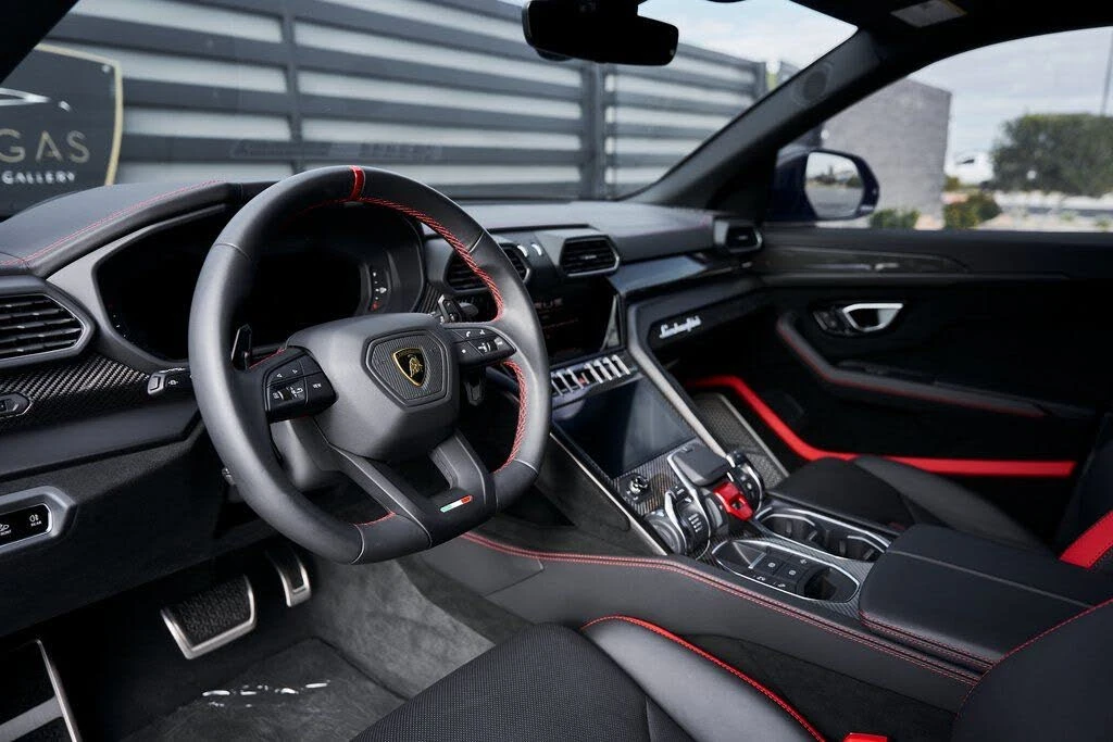 2024 Lamborghini Urus Performante - Image 2 of 31