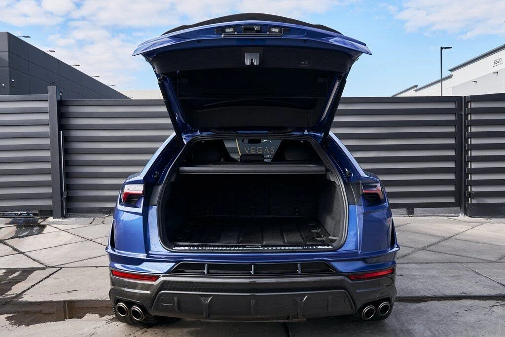 2024 Lamborghini Urus Performante - Image 23 of 31