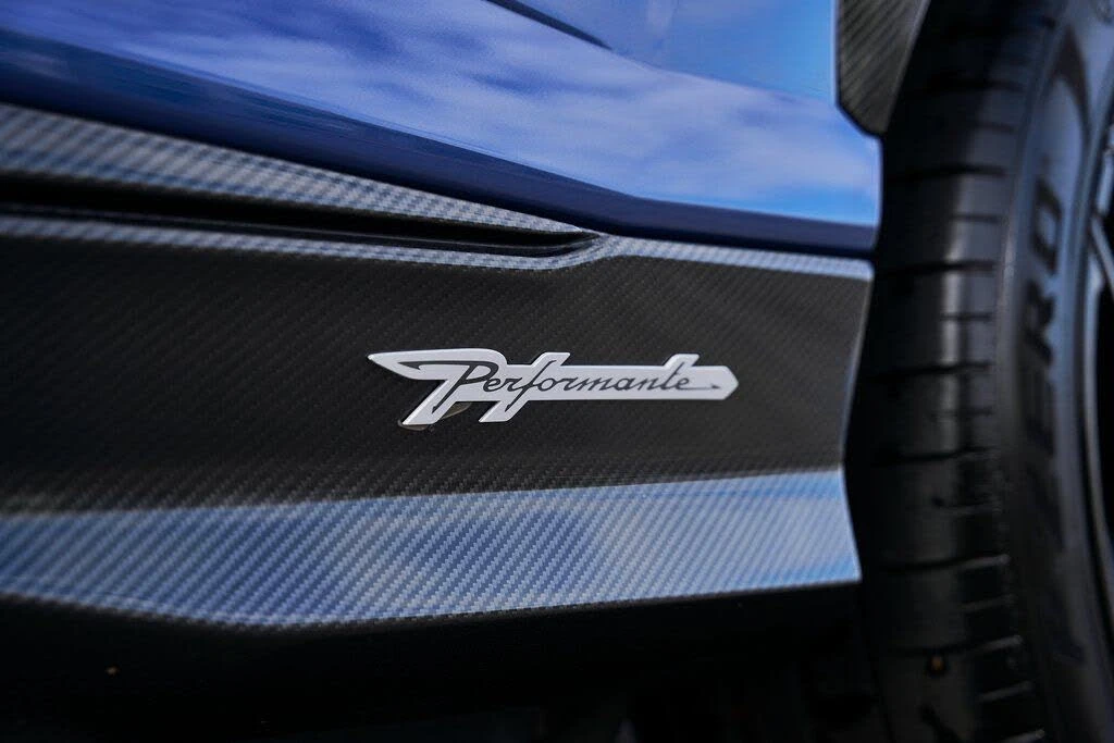 2024 Lamborghini Urus Performante - Image 13 of 31