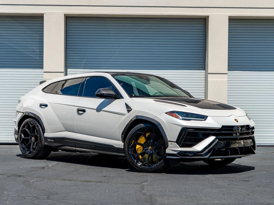 2024 Lamborghini Urus Performante - Image 8 of 31