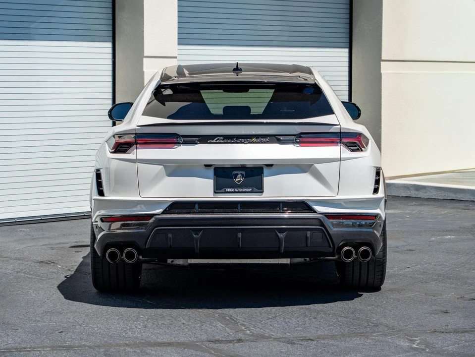 2024 Lamborghini Urus Performante - Image 5 of 31