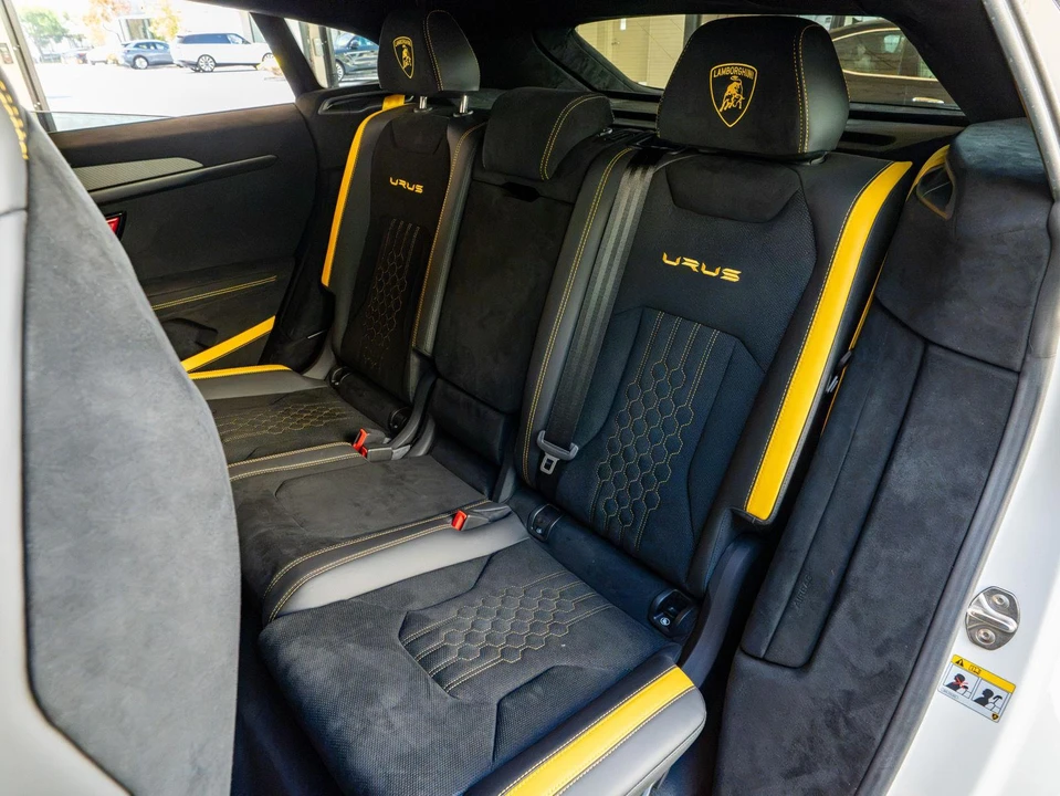 2024 Lamborghini Urus Performante - Image 30 of 31