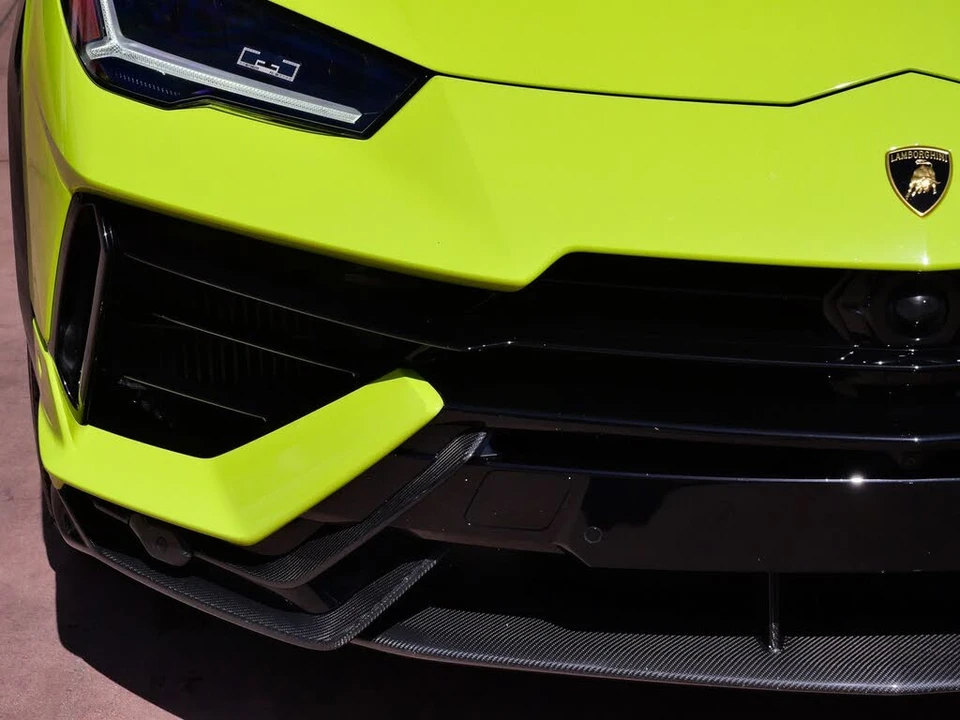 2024 Lamborghini Urus Performante - Image 10 of 31