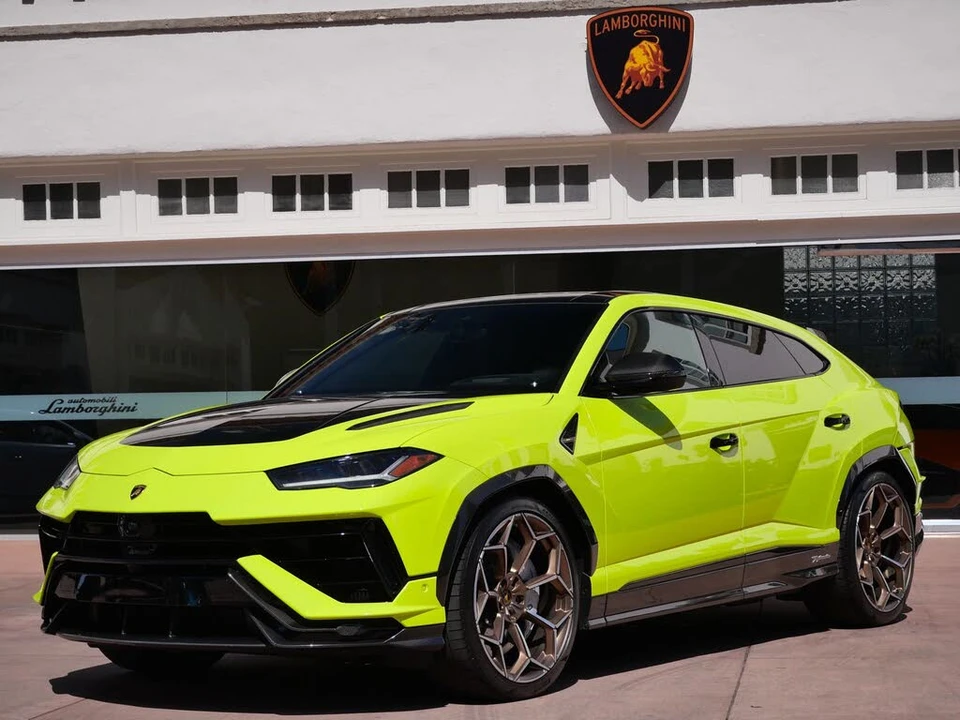 2024 Lamborghini Urus Performante - Image 15 of 31