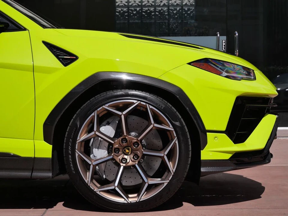 2024 Lamborghini Urus Performante - Image 9 of 31