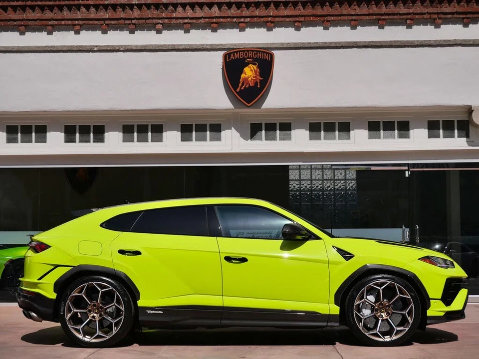 2024 Lamborghini Urus Performante - Image 2 of 31