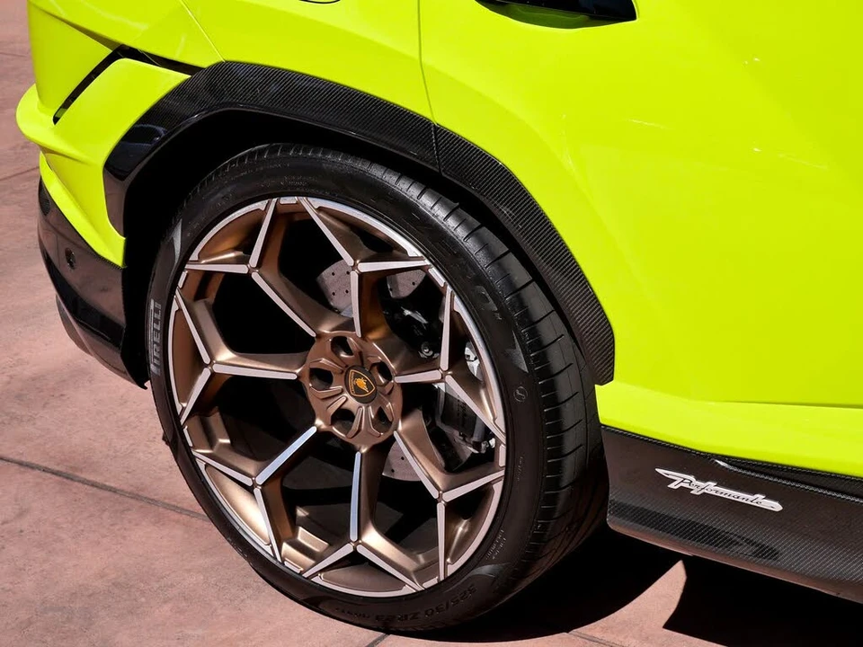 2024 Lamborghini Urus Performante - Image 21 of 31