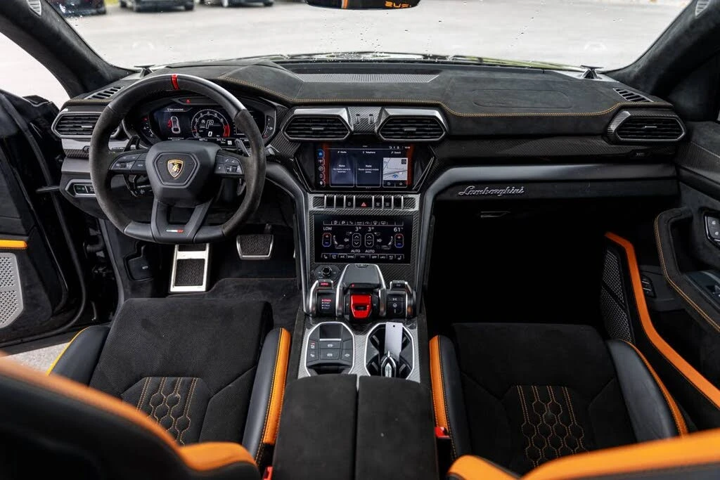 2024 Lamborghini Urus Performante - Image 11 of 15