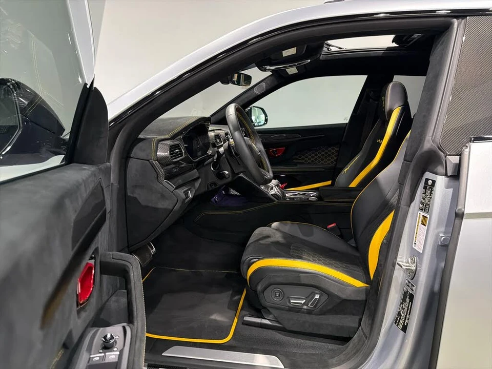 2024 Lamborghini Urus Performante - Image 20 of 31