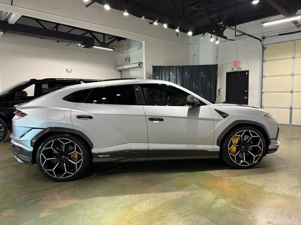 2024 Lamborghini Urus Performante - Image 10 of 31