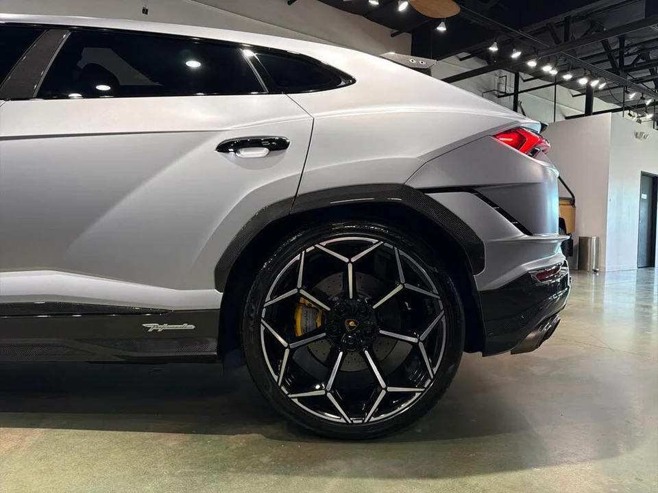 2024 Lamborghini Urus Performante - Image 5 of 31